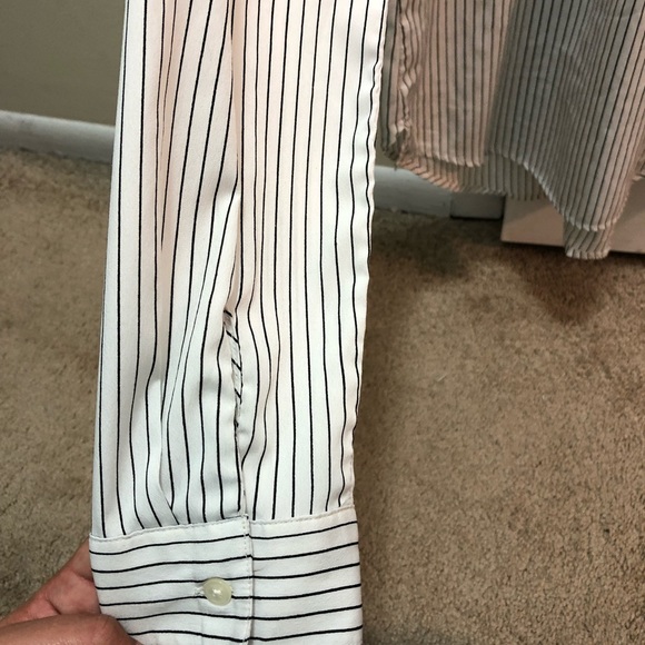 Button up shirt - Picture 2 of 6